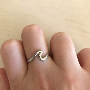 Wave ring